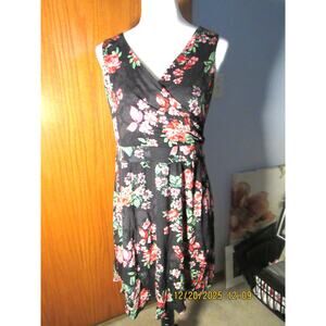 Black flower print sundress - size medium